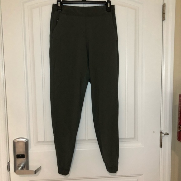 Athleta Olive Green Textured Brooklyn Joggers Size 2 - Picture 3 of 12